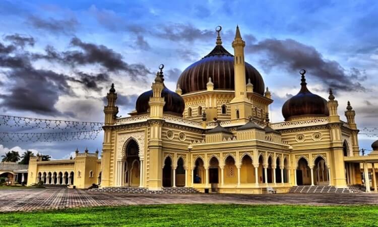 شاهد مسجد يرمز في بنائه إلى أركان الإسلام! (بالصور)