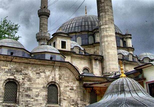 تعرف بالصور على أول مسجد بُني بعد فتح القسطنطينية، وعلى سبب تسميته!