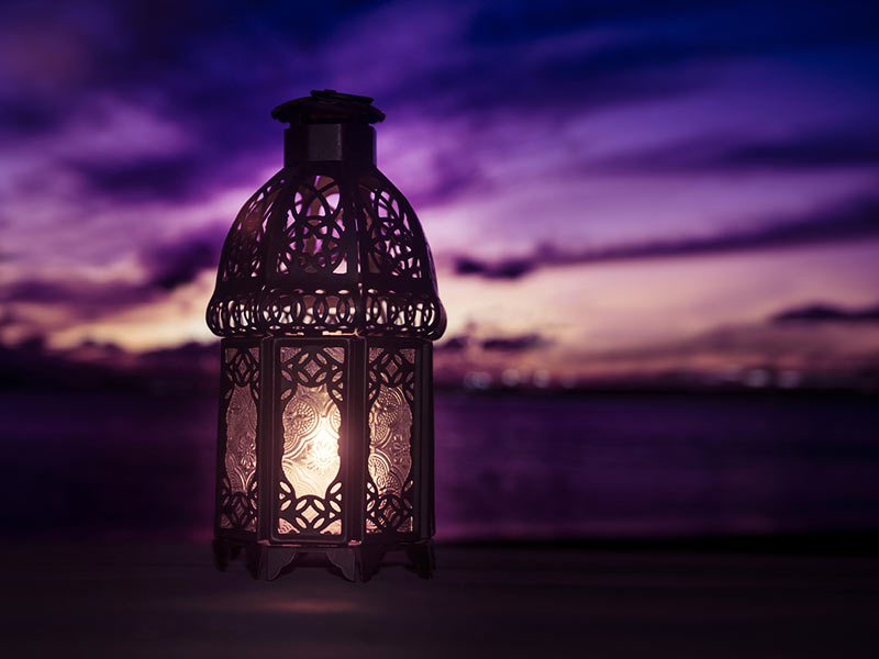 خمسة أعمال ما تركها النبي صلى الله عليه وسلم في العشر الأواخر من رمضان، عشر الجائزة الكبرى!