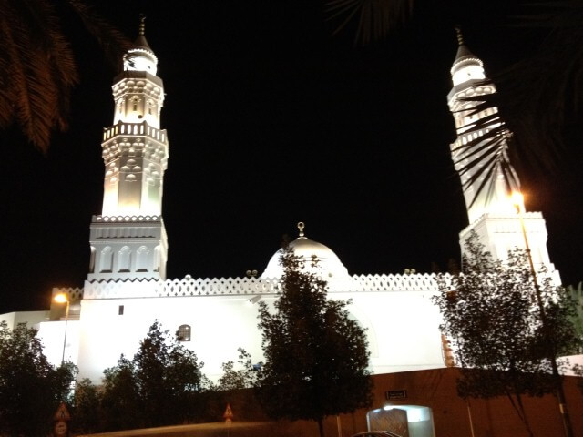 شاهد المسجد الذي تحول فيه الصحابة أثناء الصلاة من بيت المقدس إلى الكعبة المشرفة! (بالصور)